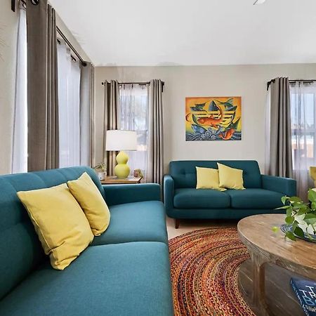 Spacious Centrally Located New 2 Bedroom Property! Inglewood Exteriér fotografie